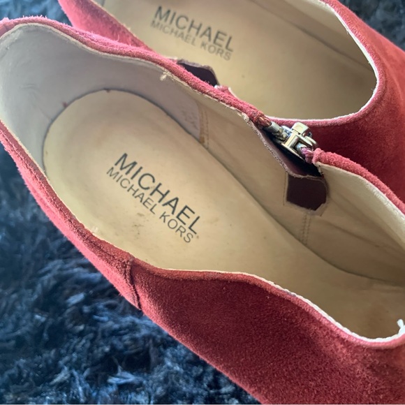Michael Kors Red Suede Stiletto Exterior Side Zip Sammy Ankle Boot- Sz9 - Picture 7 of 12